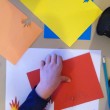 Atelier enfants à réaliser à la maison / à l’école Papiers découpés